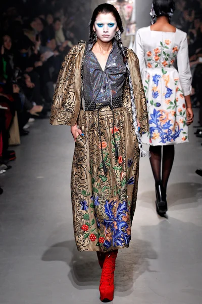 Look 36